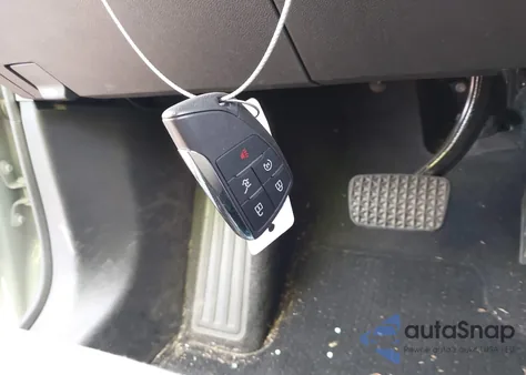 2025 Chevrolet Equinox Awd Activ z USA, uszkodzony, nr VIN 3GNAXSEG1SL175548